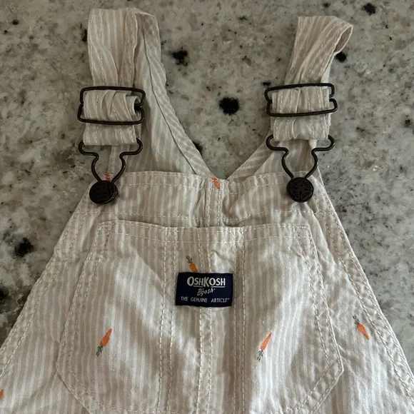 OshKosh B'gosh Beige Overalls with Carrot Design - Picture 3 of 3